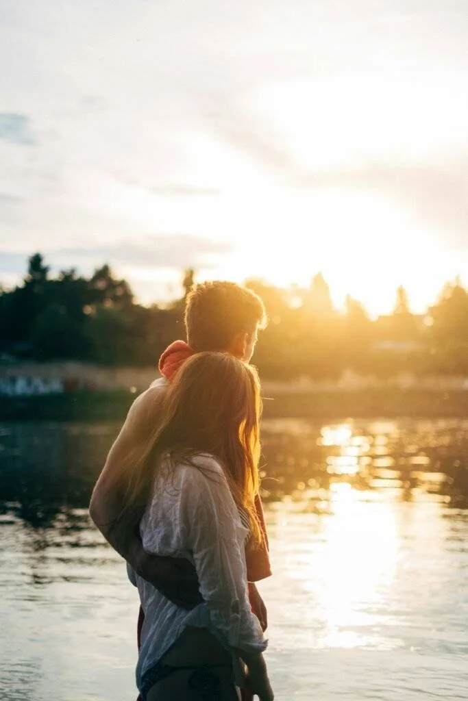 What are Green Flags in Relationship? How to Spot Green Flag